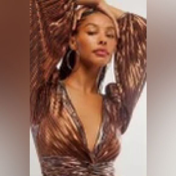 Free People Sabina Musayev Wendy Dress Gold Deep V Metallic Mini M - Picture 6 of 8